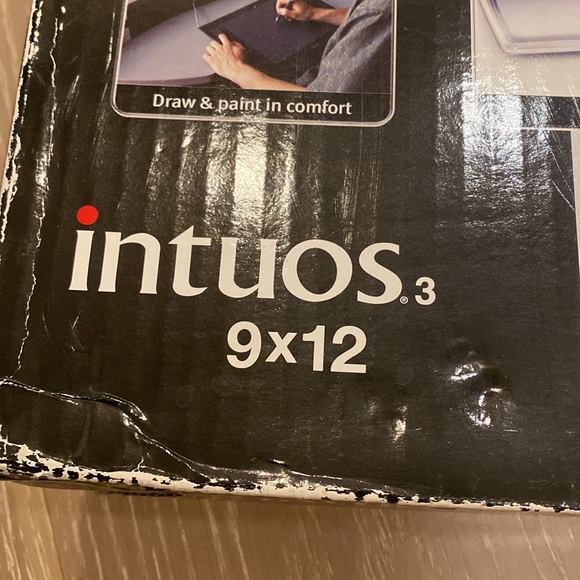 Wacom intuos tablet 9 x 12 - Picture 2 of 7